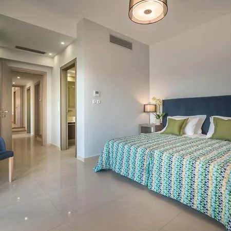Beachfront Zante Perla 5 Bedroom Private Pool Tragaki Villa